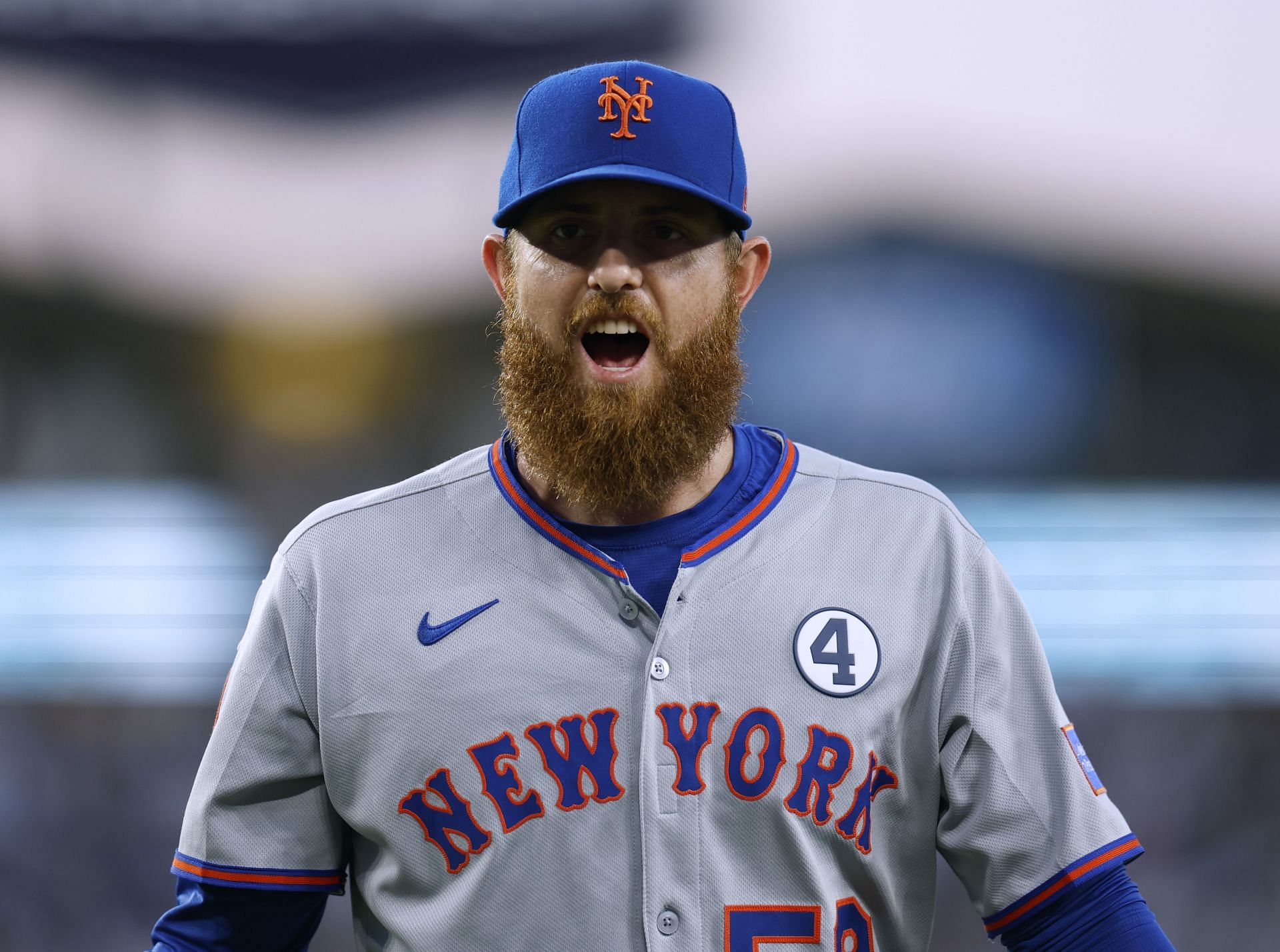 Paul Blackburn in action against the Los Angeles Dodgers - Source: Getty